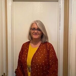 Meet your Posher, Joy